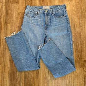 Everlane Women’s Lightwash Jeans 28 Regular High Rise Frayed Inseam 27” Rise 11”